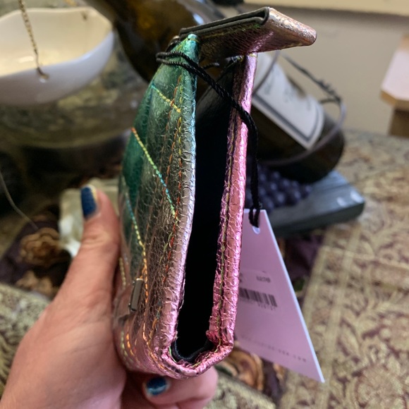 Authentic KURT GEIGER LONDON Metallic leather bifold snap 2zips cards/ID wallet - Picture 10 of 10